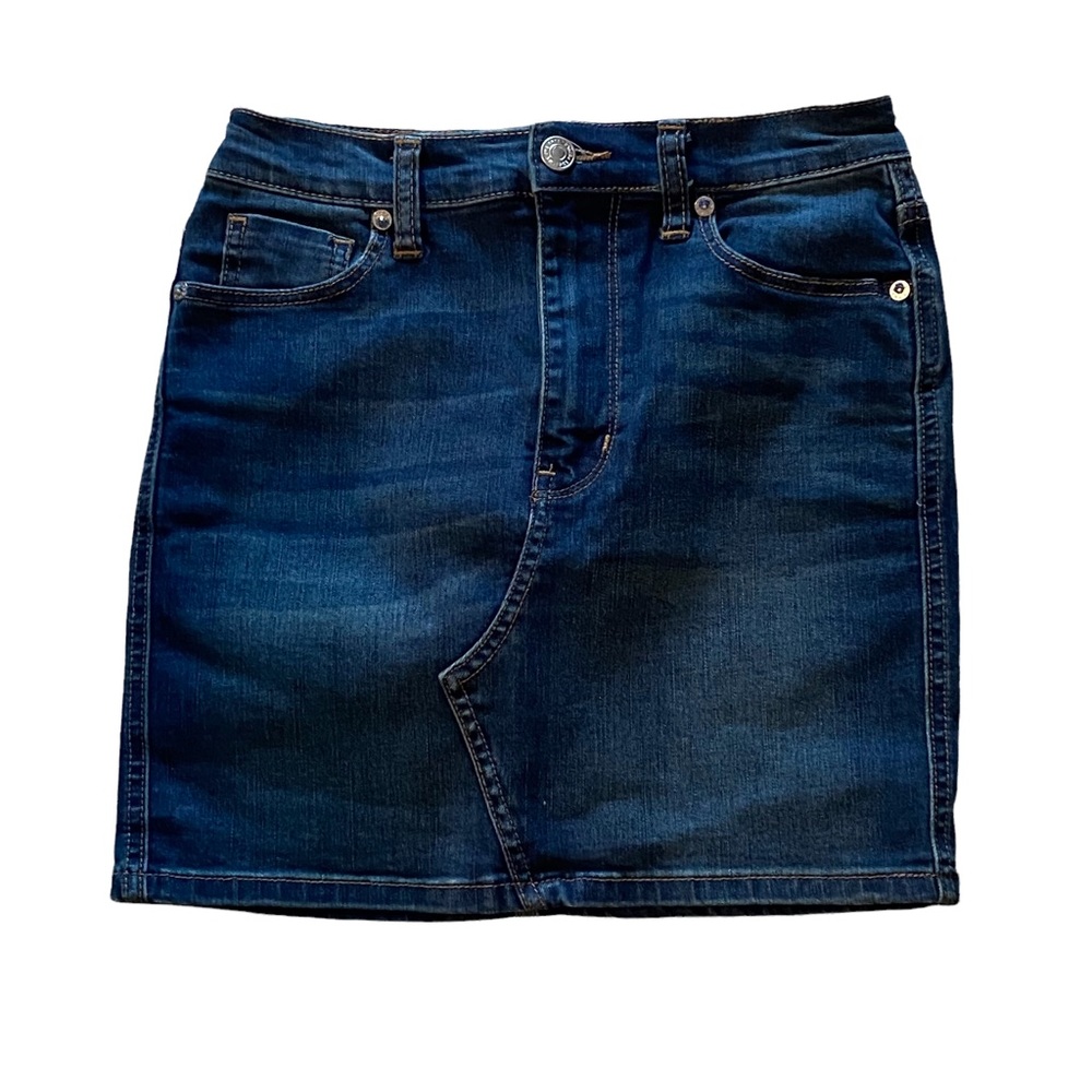 Free People, We the Free Short Denim Mini Skirt. Sz 25